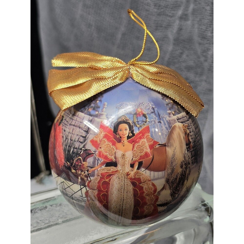 Mattel 1997 Matrix Brunette Happy Holidays Barbie Christmas Ball Ornament